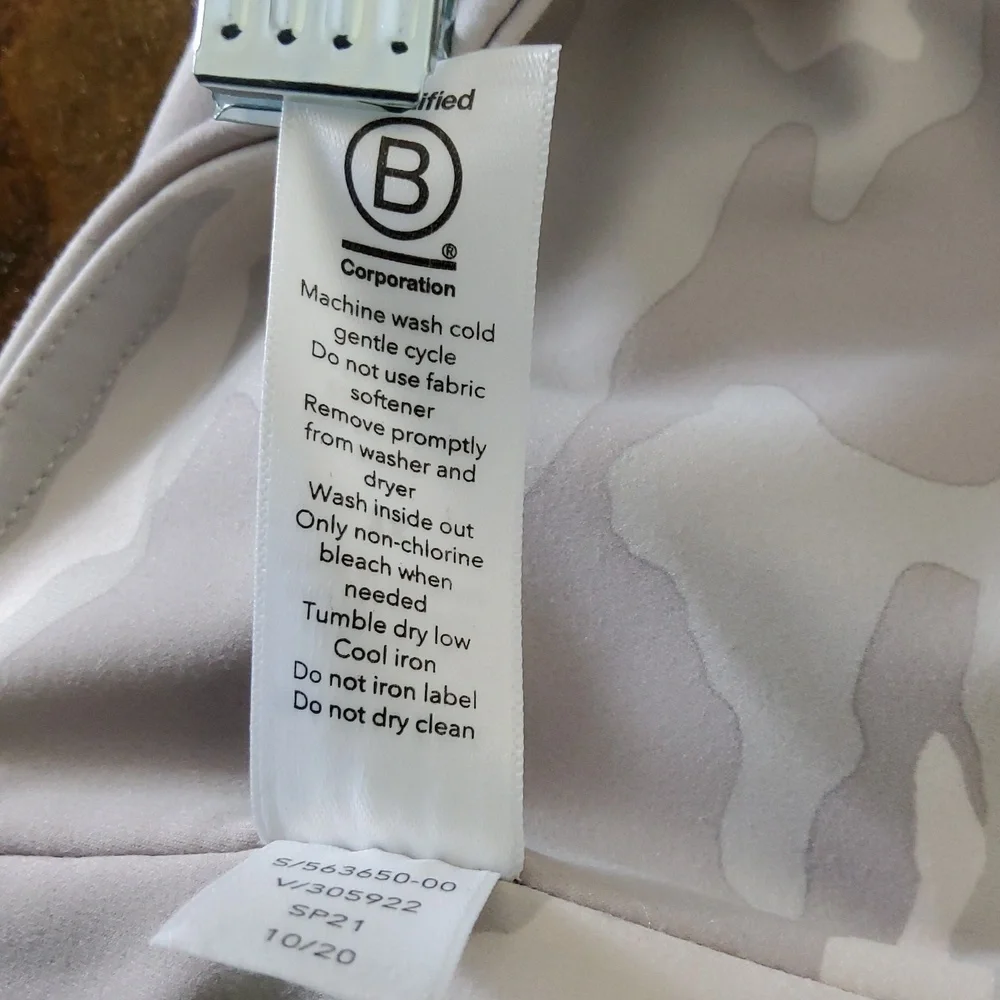 Athleta Elation Camouflage 7/8 Tight Leggings Size 3X